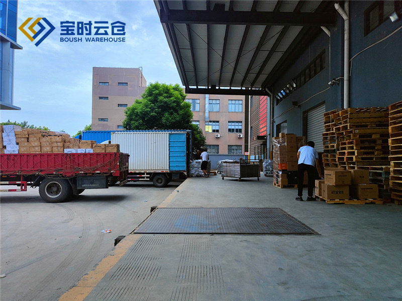 上海电商仓库收发货位置在相同方向好，还是相反方向好？