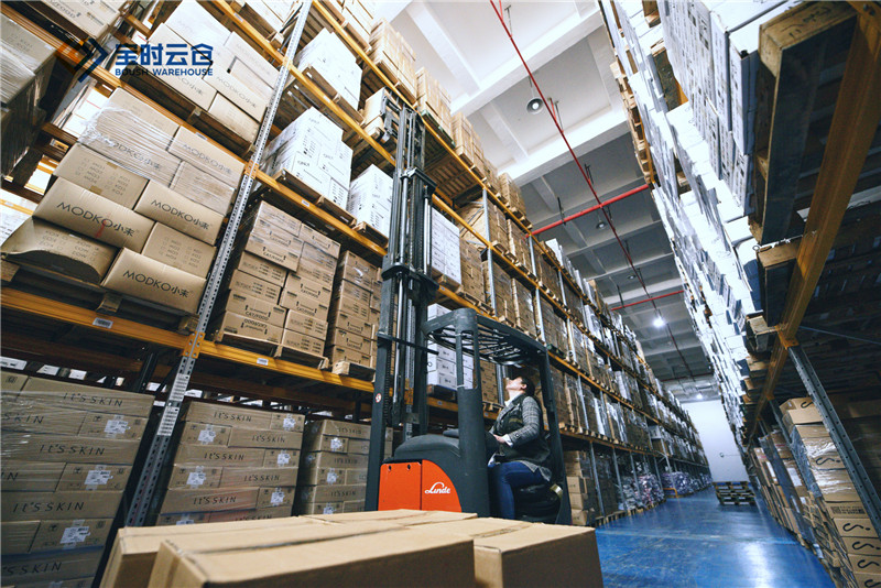 我是做电商的，请问在上海怎么找到一家专业的云仓服务商